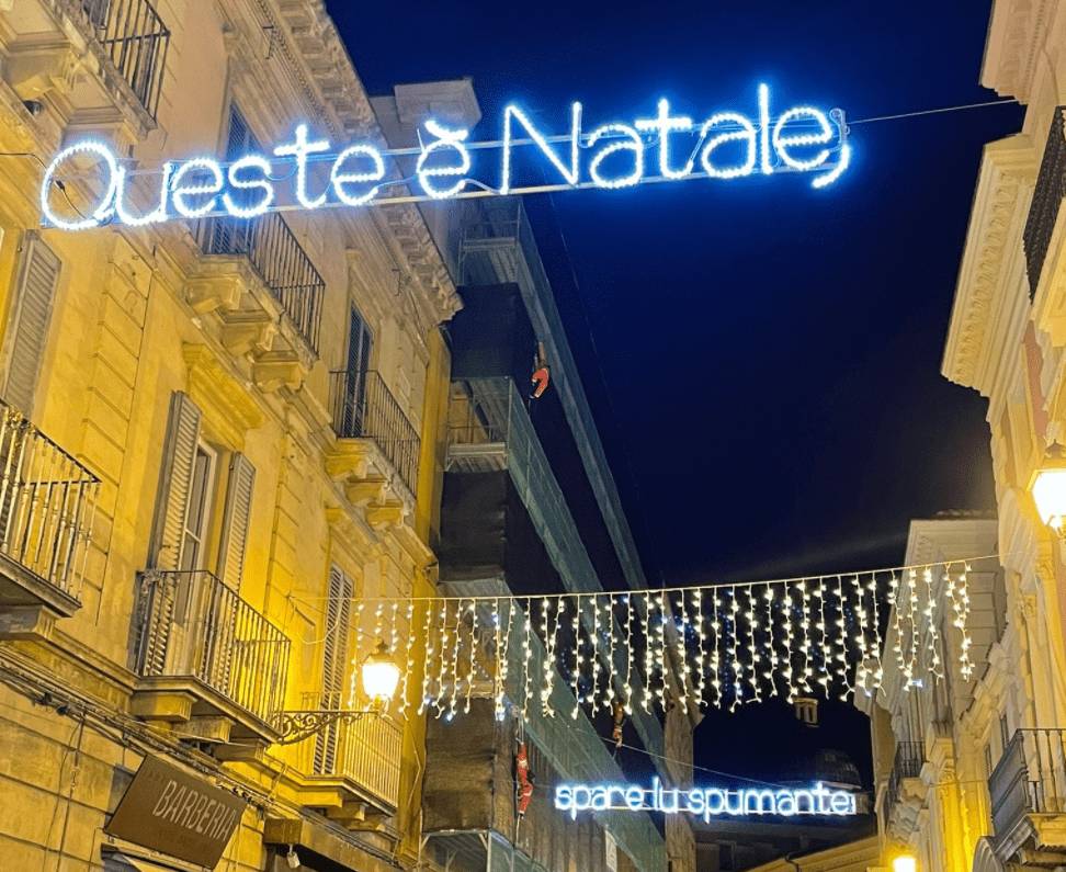 NATALE, A CHIETI LUMINARIE IN VERSI: TRIBUTO AL POETA FRATICELLI