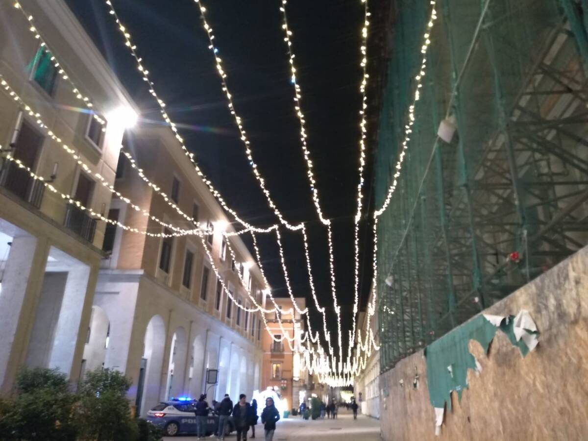 L’AQUILA, CAPODANNO: DIVIETO SOMMINISTRAZIONE E CONSUMO ALCOLICI IN AREE PUBBLICHE