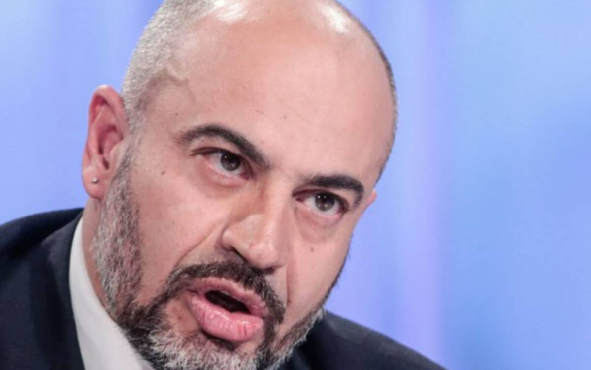 NUOVO SUPER GREEN PASS: PARAGONE (ITALEXIT), “NON E’ LOCKDOWN, MA APARTHEID. MATTARELLA NON FIRMI”