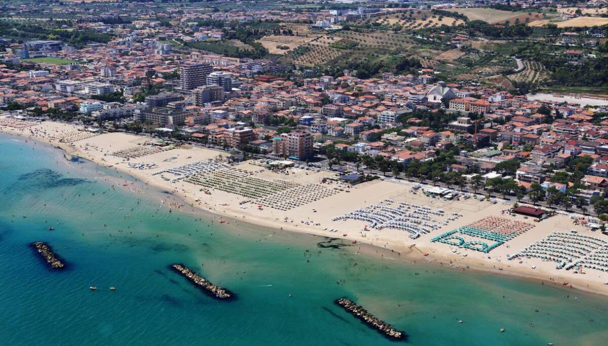 ROSETO, GRUPPO LEGA SU TASSA DI SOGGIORNO: “AUMENTI DANNEGGIANO IL TURISMO”