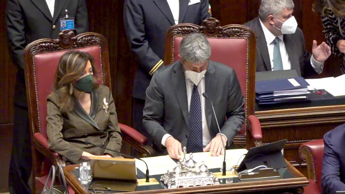 QUIRINALE, QUARTO VOTO AL BUIO. LETTA: ‘VOTEREMO VENERDÌ, NON UN PRESIDENTE DI DESTRA’