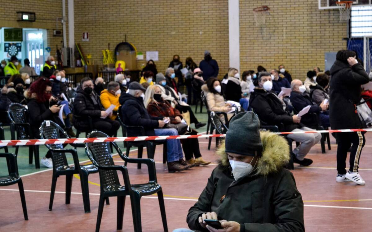 FOSSACESIA, IL 12 E 13 FEBBRAIO VACCINAZIONI NELLA PALESTRA POLIVALENTE
