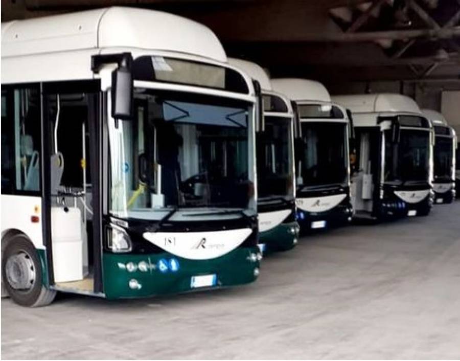 L’AQUILA: PD E IV, “AUTOBUS ELETTRICI DELL’AMA SENZA RICARICHE, VICENDA GROTTESCA”