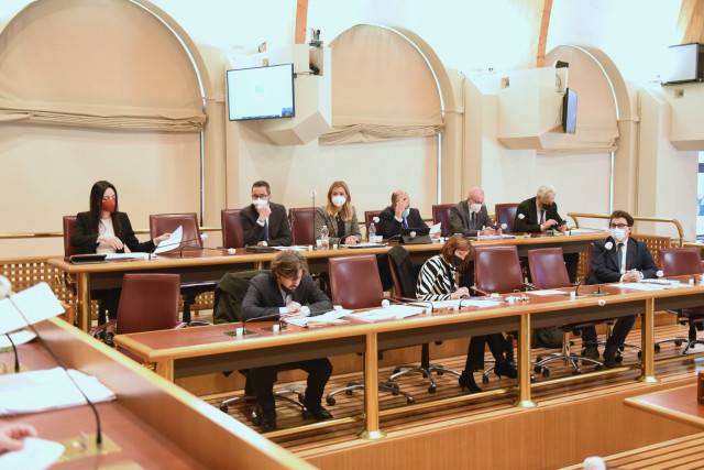 CONSIGLIO ABRUZZO: “MINORANZA CALPESTATA DA TAGLIOLA DI PARTE”