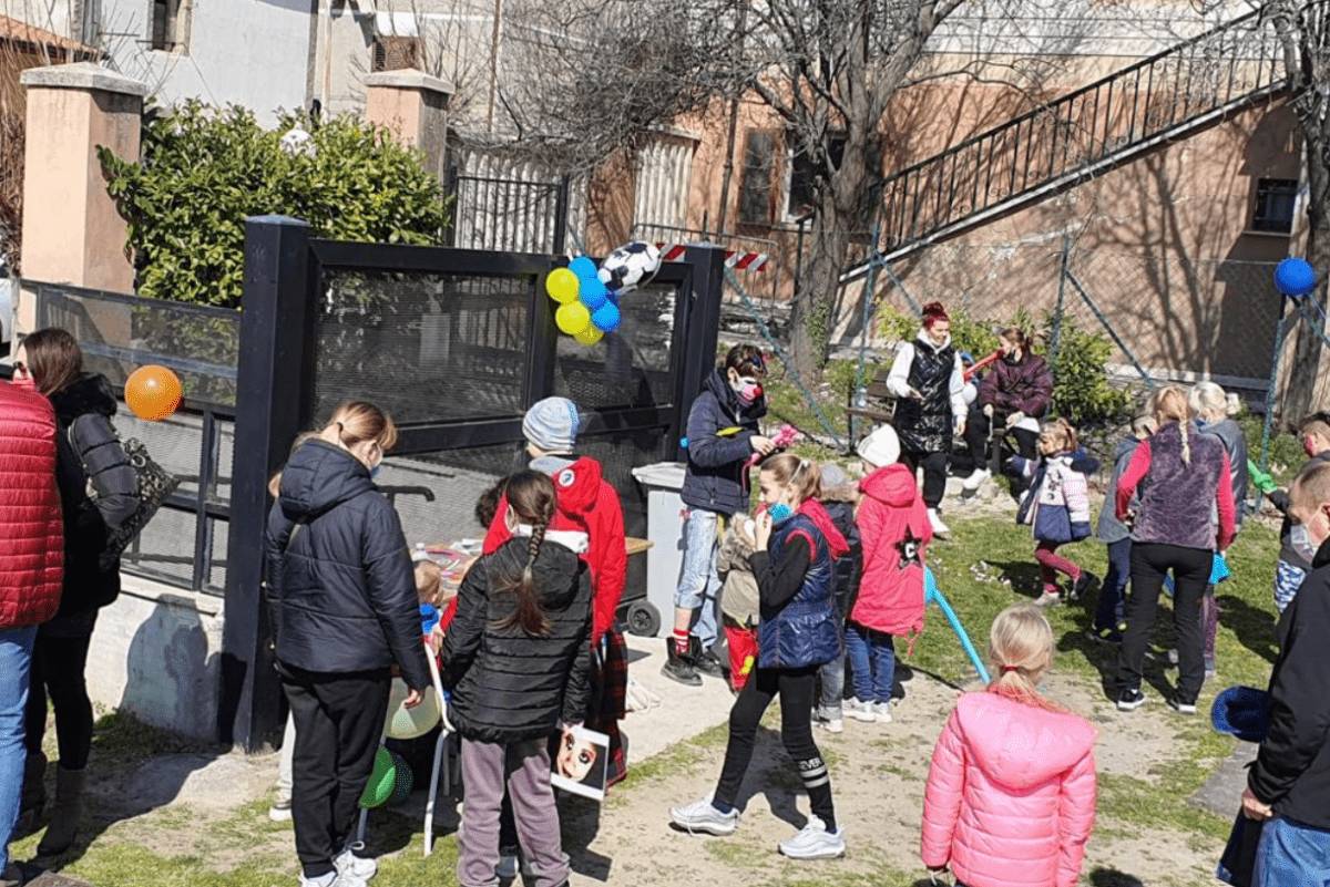 PROFUGHI UCRAINA, NOSTALGIA DI CERCHIO: BIMBI CHIEDONO DI RIENTRARE DALLA PUGLIA