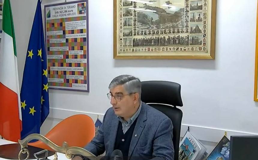 LA GRANDE PESCARA E I SUOI NEMICI: CONFERENZA STAMPA LUCIANO D’ALFONSO, LA DIRETTA