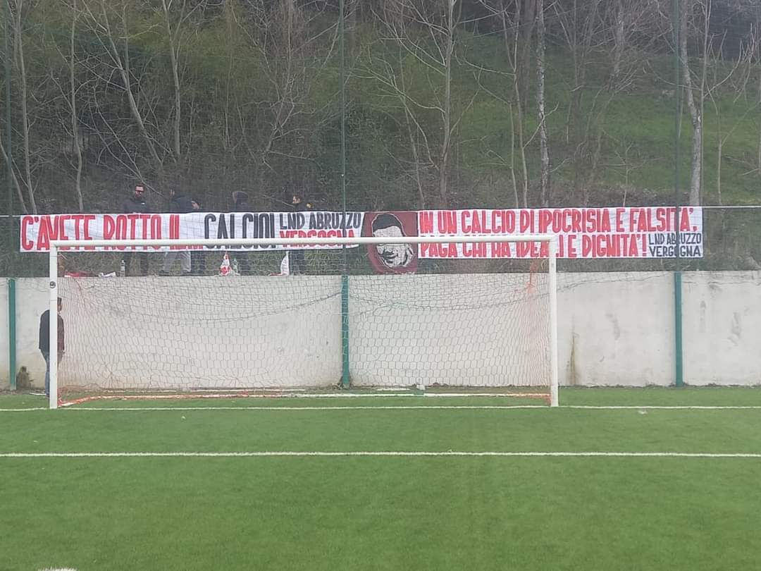 CALCIO, GAGARIN TERAMO SI RITIRA DAL CAMPIONATO: “CALCIO IPOCRITA E FALSO, NON C’E’ POSTO PER NOI”