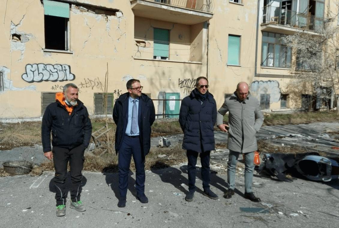 L’AQUILA, DE SANTIS: “DEMOLIZIONE ALLOGGI PORTA LEONI UNA SCENNEGGIATA MEDIATICA”