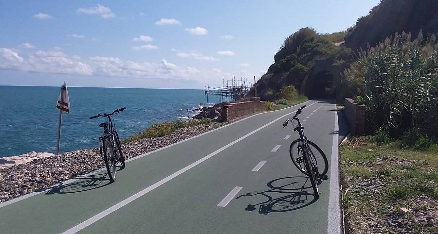 “BIKE TO COAST FOR EVERYONE”: AL VIA PROGETTO TURISMO ACCESSIBILE LUNGO CICLOVIA ADRATICA