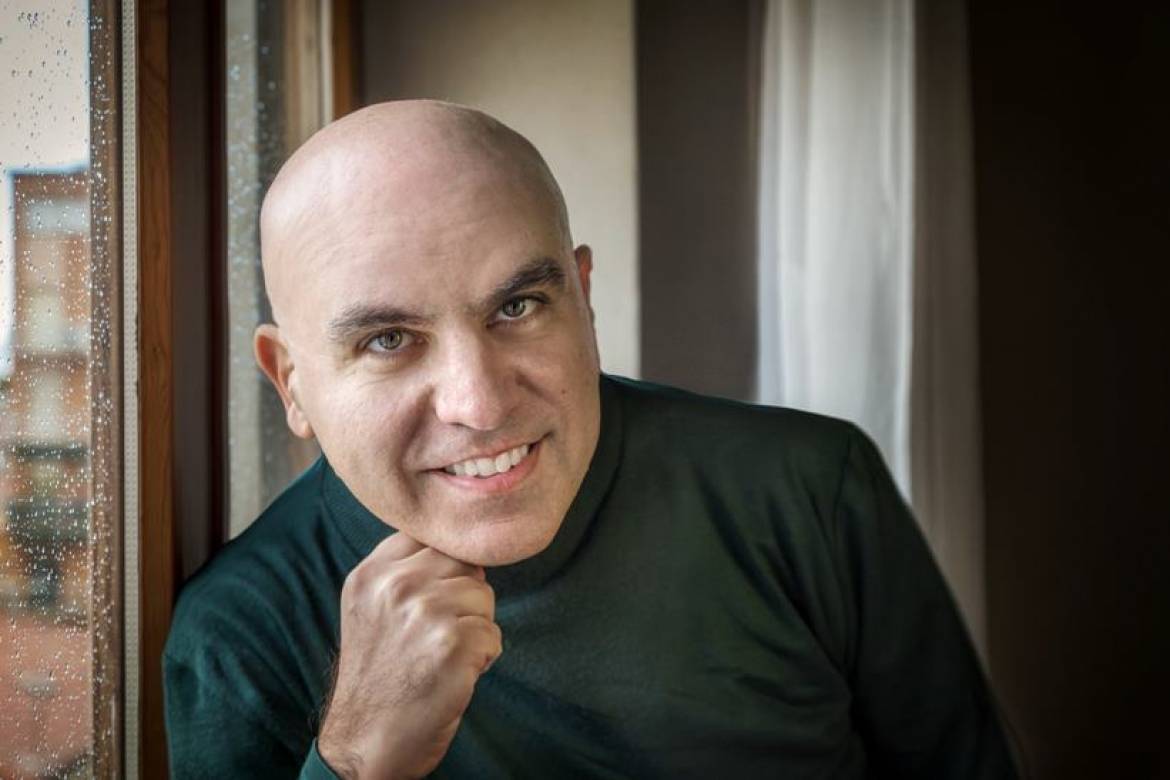 “INTERROGANDO LA NOTTE”: MAGISTRATO E POETA, PROCURATORE TERAMO PICARDI PRESENTA NUOVO LIBRO