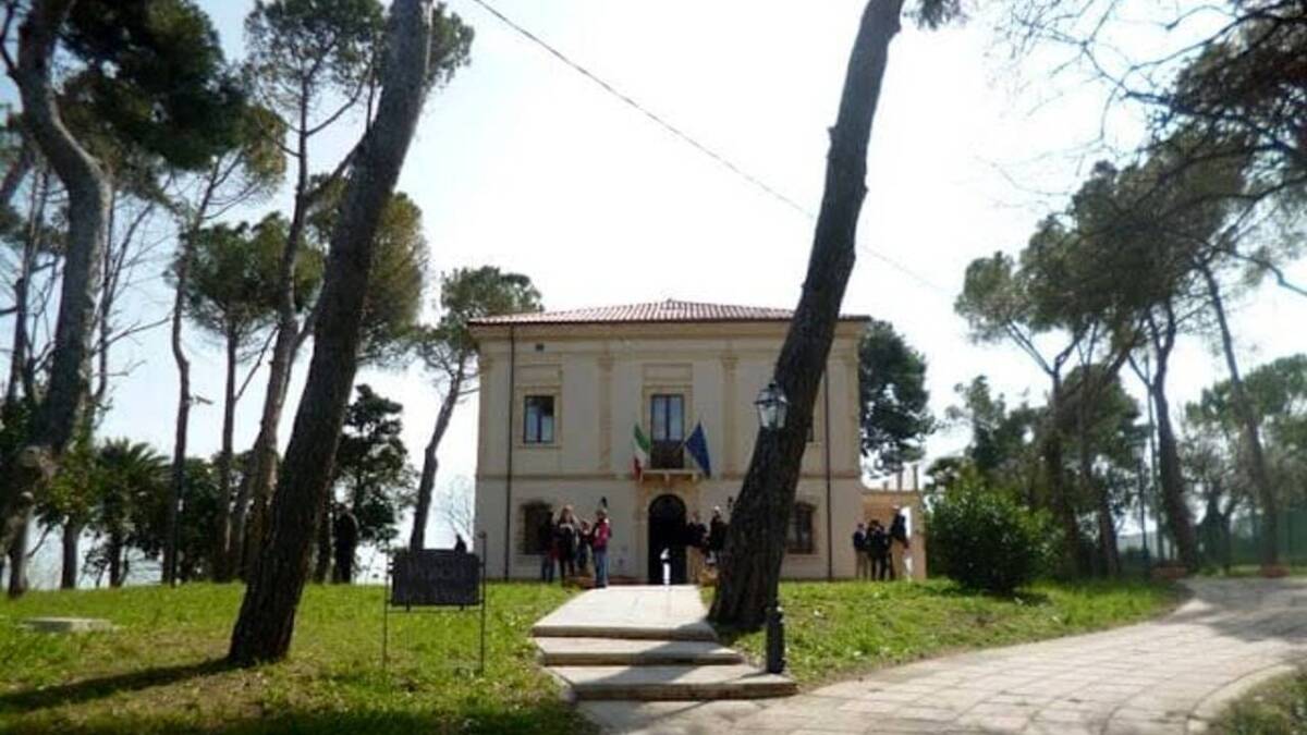 FOSSACESIA: AVVISO PUBBLICO PER VALORIZZAZIONE PARCHI E GIARDINI