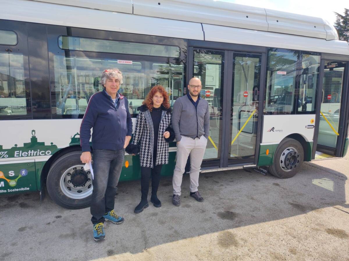 L’AQUILA, MANNETTI ED EQUIZI: ALTRI BUS ELETTRICI E PUBBLICATO AVVISO PER DEPOSITO CON RICARICA
