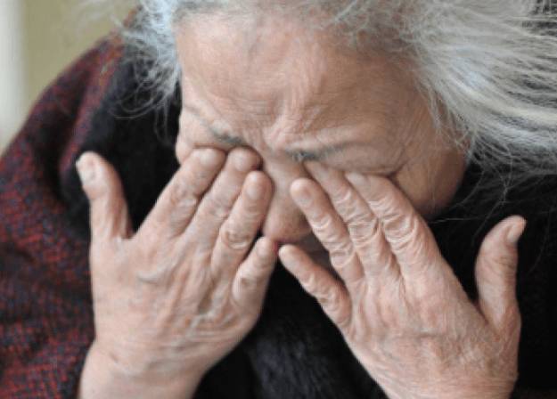 SPOLTORE: TOSSICODIPENDENTE PERSEGUITA L’ANZIANA MADRE, ARRESTATO