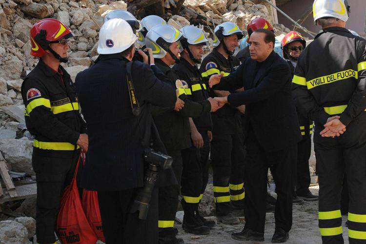 TERREMOTO, GIACOMONI (FI): “TUTTI RICORDANO IMPEGNO BERLUSCONI”