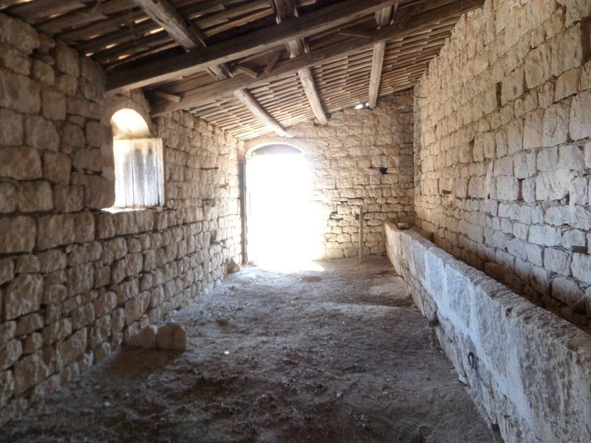 PNRR: IN ABRUZZO AL VIA DOMANDE PER CONTRIBUTI RISTRUTTURAZIONE EDIFICI RURALI