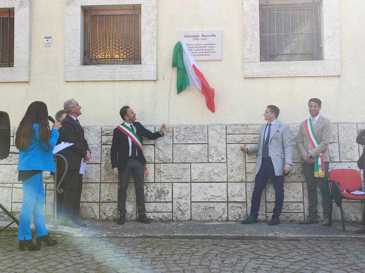 PESCINA, SVELATA L’EPIGRAFE DEL GIORNALISTA GIUSEPPE BUCCELLA