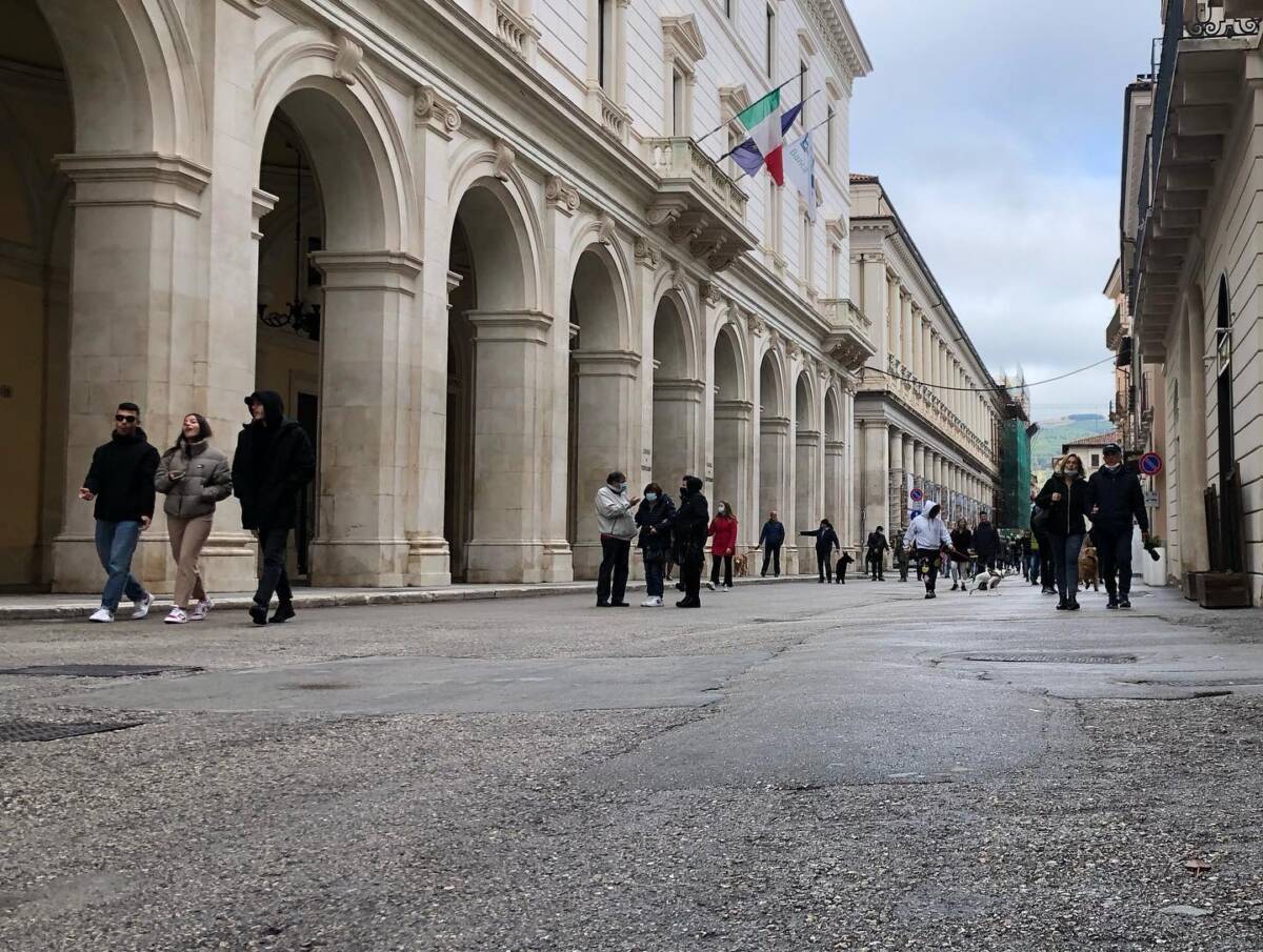 L’AQUILA: MARTEDI’ ASSEMBLEA CITTADINA, “CONFRONTO SU PROBLEMI NUOVE GENERAZIONI”