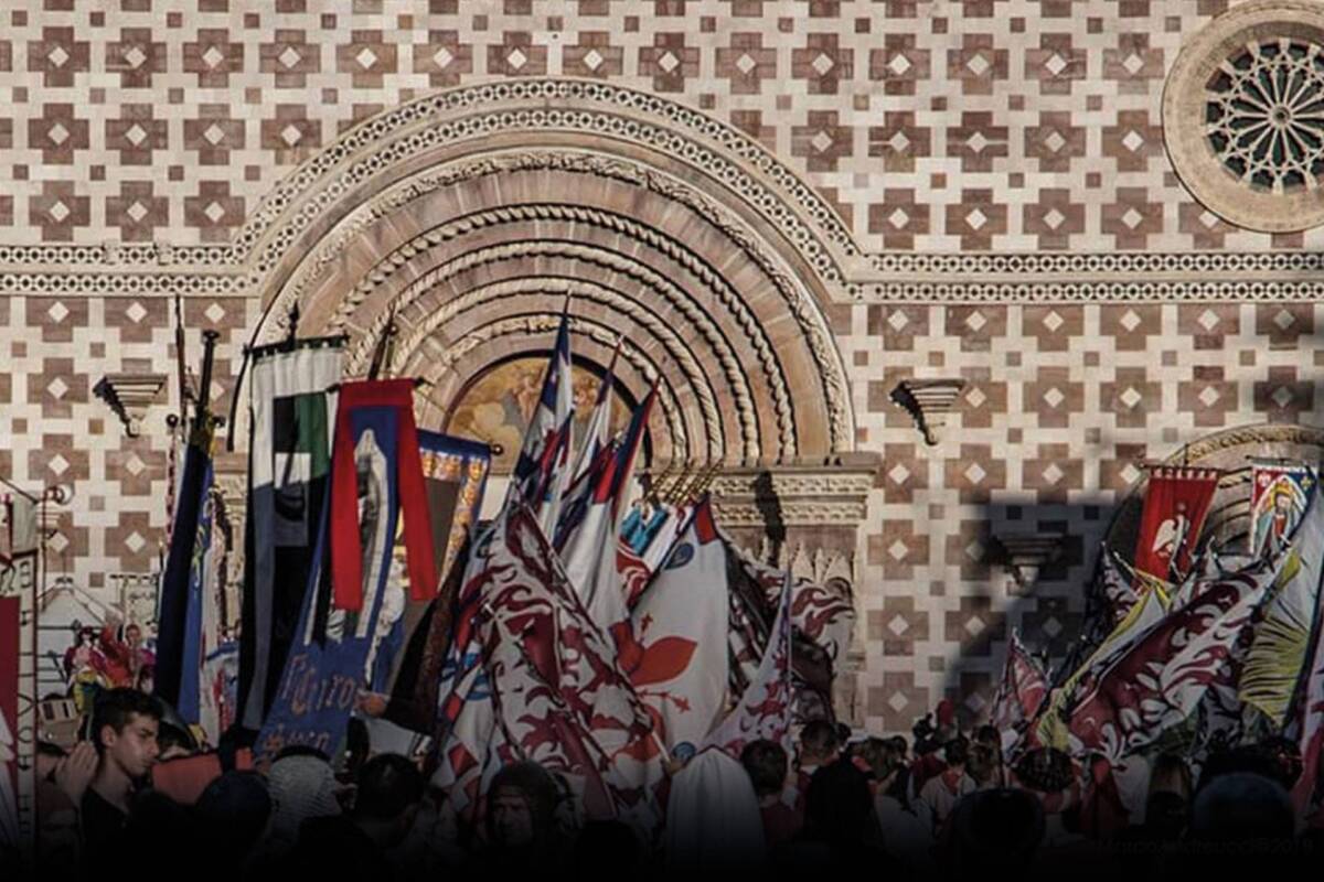 PERDONANZA, SI ALZA IL SIPARIO: CORTEO DELLA BOLLA SI UNISCE A FUOCO DEL MORRONE