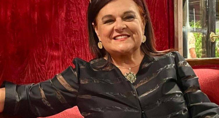 ELEZIONI COMUNALI L’AQUILA: CANDIDATA PEZZOPANE PRESENTA CLAIM, SLOGAN E SITO. LA DIRETTA