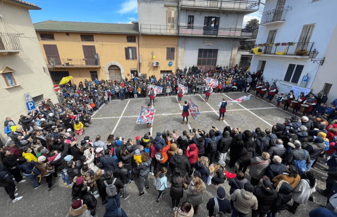 ROCCASCALEGNA: A PASQUETTA IL BORGO TORNA NEL MEDIOEVO CON SPETTACOLI E RIEVOCAZIONI