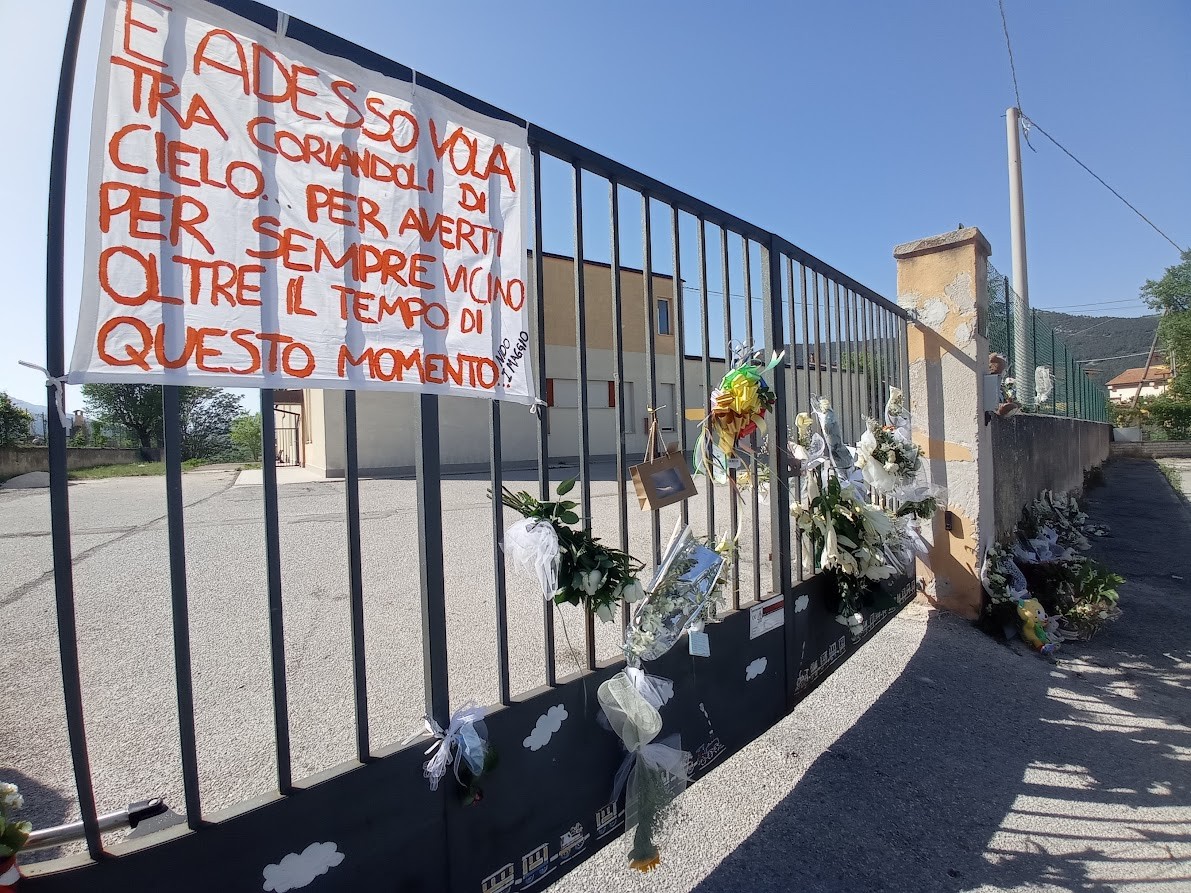 AUTO SU ASILO L’AQUILA: CHIESTA ARCHIVIAZIONE PER 12ENNE SU PASSAT