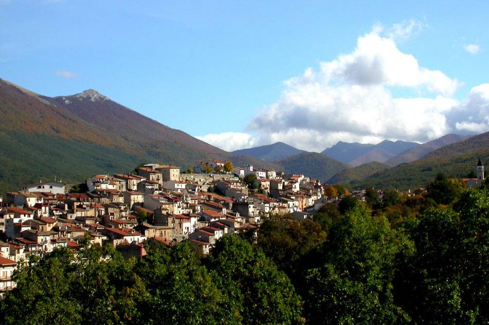 COMUNALI VILLAVALLELONGA : CANDIDATI A SINDACO LIPPA E SIMONETTI, LE LISTE
