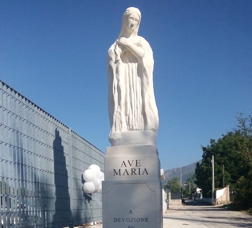 AVEZZANO: STATUA MADONNA TORLONIA TORNA A SAN PELINO GRAZIE A STUDENTI LICEO ARTISTICO