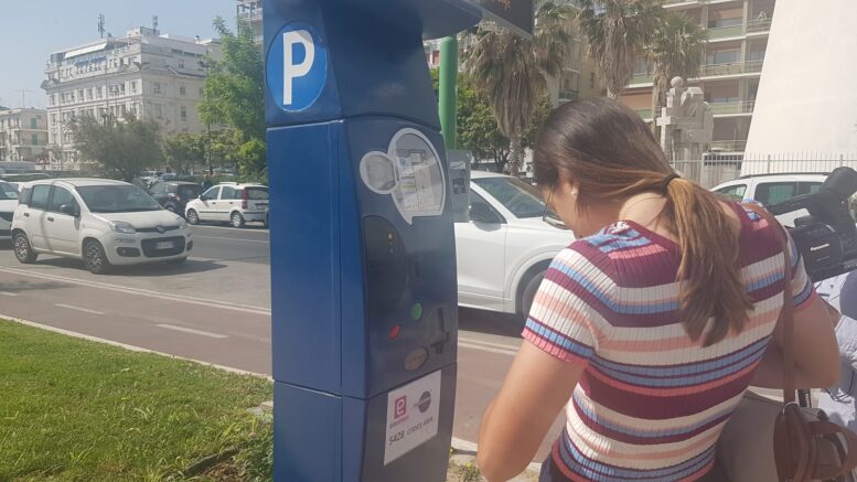 PESCARA: ALTOLÀ DEI SINDACATI A PARCHEGGI A PAGAMENTO, “C’E’ CRISI ECONOMICA E OCCUPAZIONALE”