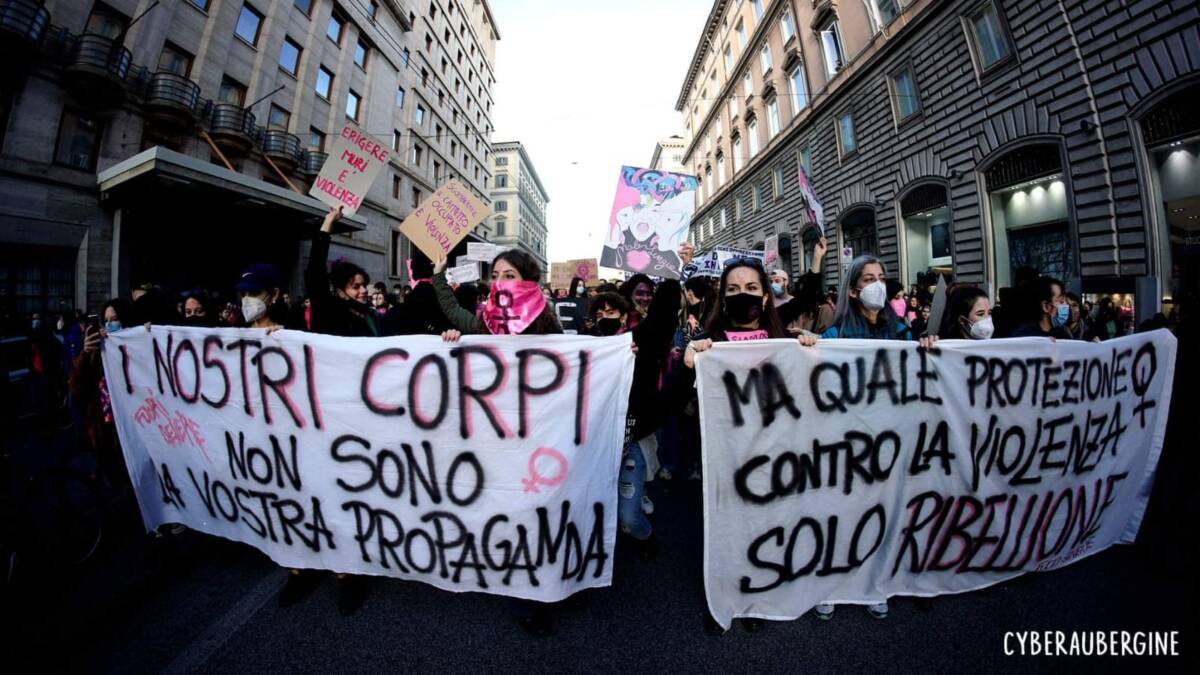 L’AQUILA: FUORI GENERE CONTRO CAV OSPEDALE BUZZI E PRO VITA, “NO PROPAGANDA SU NOSTRI CORPI”