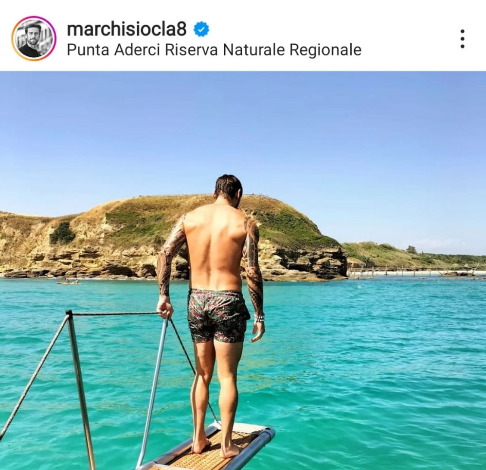 PUNTA ADERCI, “ITALIA BELLA”: MARCHISIO SI TUFFA NEL MARE D’ABRUZZO
