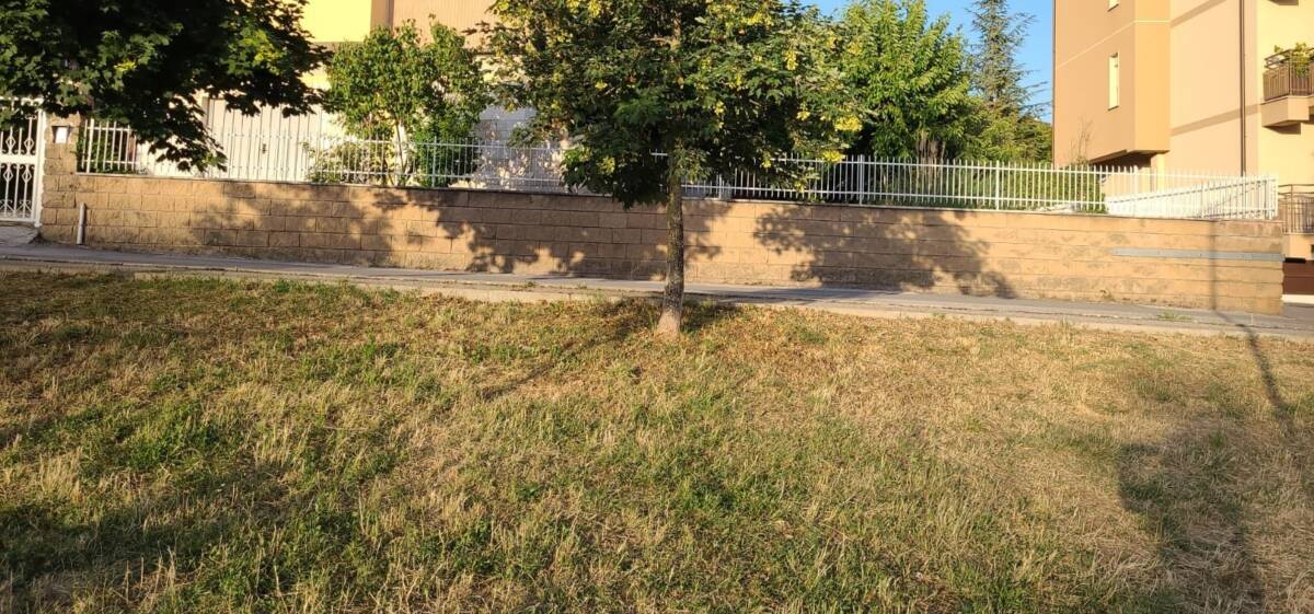 L’AQUILA: “BARRIERE DI SICUREZZA A PIAZZA ITALIA E PARCO BEATO VINCENZO PER EVITARE TRAGEDIE”