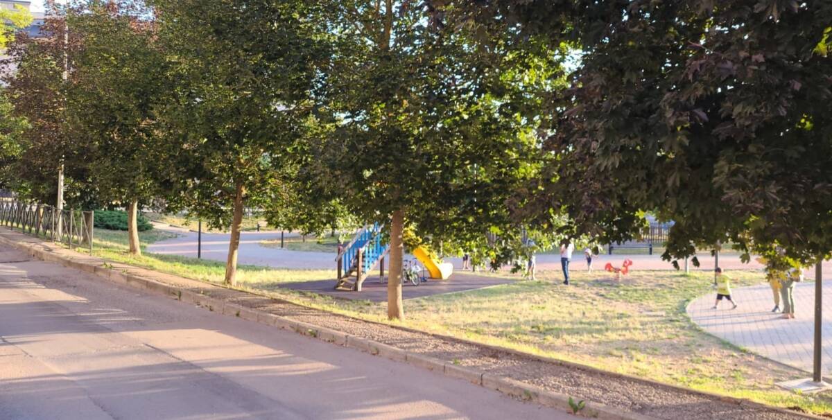 L’AQUILA: “PARCO BEATO VINCENZO E PIAZZA ITALIA SENZA BARRIERE DI SICUREZZA”, CITTADINI DENUNCIANO
