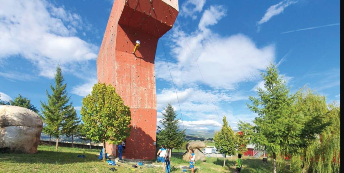 L’AQUILA: MONKEY’S GARAGE, A LUGLIO ARRAMPICATA ALL’APERTO SULLA TORRE DEL CENTRO ARCOBALENO