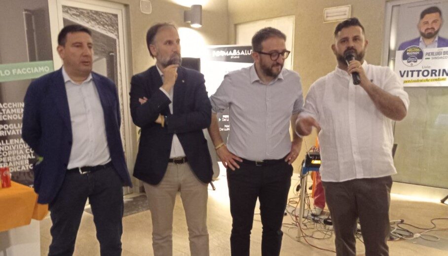 VOTO L’AQUILA, GALLERIA ARTI PRETURO GREMITA PER VITTORINI: “FRAZIONI PROTAGONISTE”