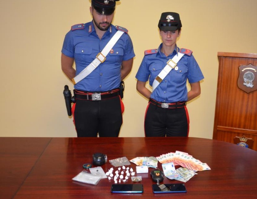 BARISCIANO: SPACCIO DI COCAINA E HASHISH, ARRESTATO PREGIUDICATO