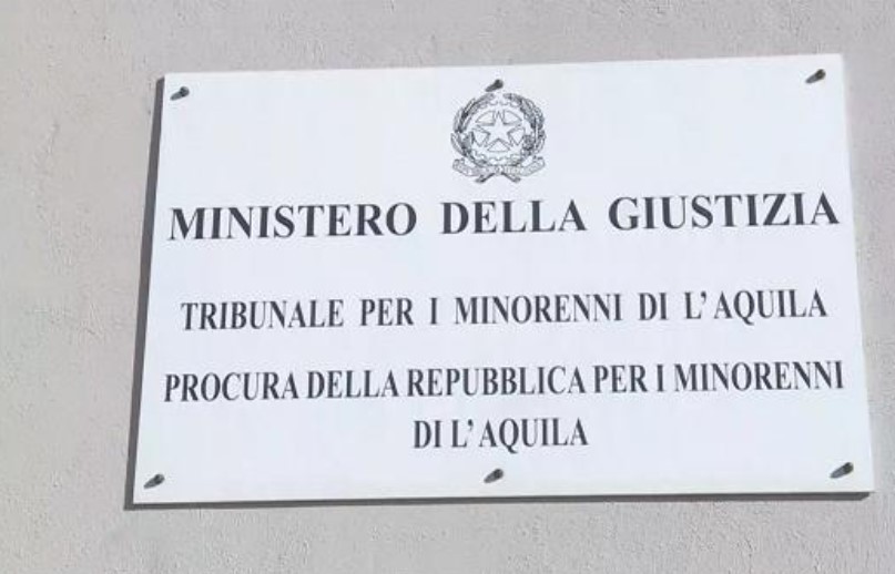 MASSACRA E UCCIDE IL NONNO: OGGI ALL’AQUILA CONVALIDA ARRESTO DEL 15ENNE