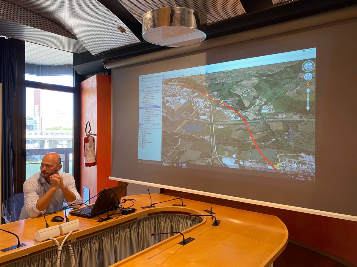 RADDOPPIO FERROVIA MANOPELLO: COMUNE E REGIONE UNITI PER VALUTARE VARIANTE