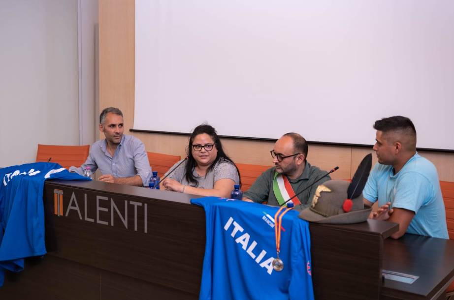 FRECCETTE: FESTA A SCOPPITO, EMANUELA MANCINI DA VIGLIANO VICE CAMPIONESSA D’EUROPA A SQUADRE
