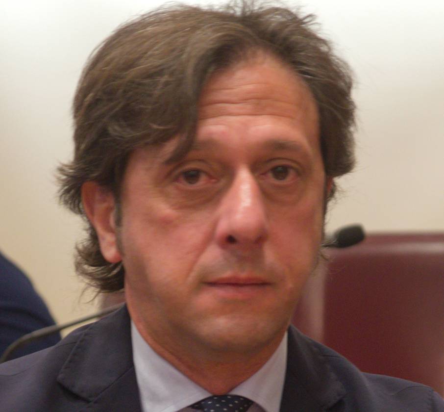VIOLENZE AL TERMINAL DI COLLEMAGGIO: FRULLO, “COMUNE L’AQUILA PRONTO A POTENZIARE I CONTROLLI”