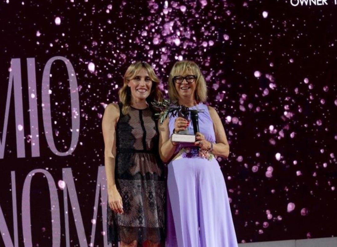 TINDORA COSMETICS: ALLA FONDATRICE FIORELLA BAFILE IL PREMIO PHENOMENA 2022
