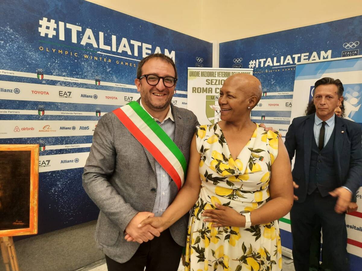 MANDELA DAY: SINDACO DELL’AQUILA BIONDI PREMIATO PER IMPEGNO NEL SOCIALE, NELL’ARTE E NELLA CULTURA