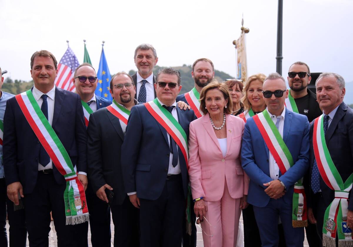 NANCY PELOSI A MONTENERODOMO: LA SPEAKER DELLA CAMERA USA ALLA SCOPERTA DELLE SUE RADICI