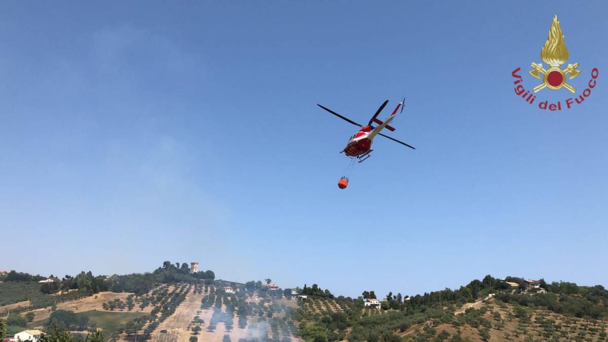 SPOLTORE: INCENDIO DI STERPAGLIE A SANTA TERESA