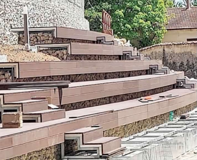 L’AQUILA: ITALIA NOSTRA, “GABBIONATE DAVANTI PORTA SANTA COLLEMAGGIO PACCHIANE E SPUDORATE!”