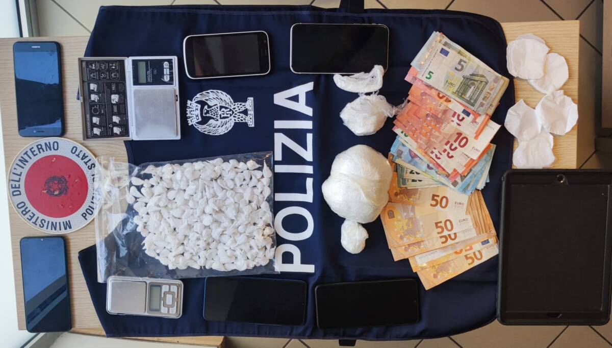 L’AQUILA: TRE VENTENNI DI ORIGINE BALCANICA ED IRREGOLARI ARRESTATI PER SPACCIO DI COCAINA
