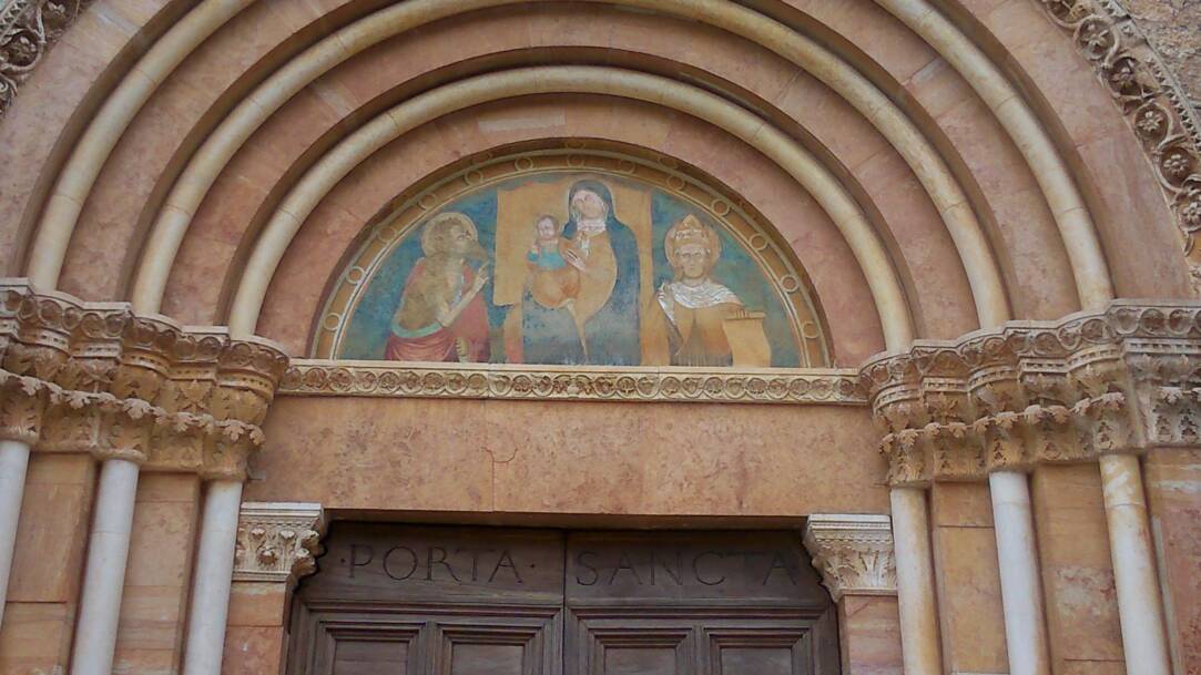 L’AQUILA: TUTTO PRONTO PER ACCOGLIERE IL PAPA, NEL SEGNO DELLA PACE E DEL PERDONO