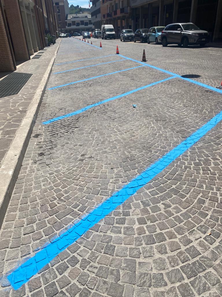 STRISCE BLU A TERAMO: CASA DEL POPOLO, “VOGLIONO UN CENTRO STORICO SOLO PER I RICCHI”