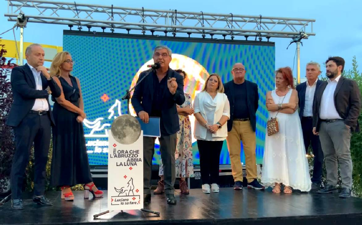 ELEZIONI, APERTURA CAMPAGNA ‘DEMOCRATICI E PROGRESSISTI’: “E’ ORA CHE L’ABRUZZO ABBIA LA LUNA”