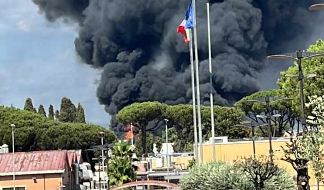 ROMA: DOMATO INCENDIO NEGLI STUDI DI CINECITTA’