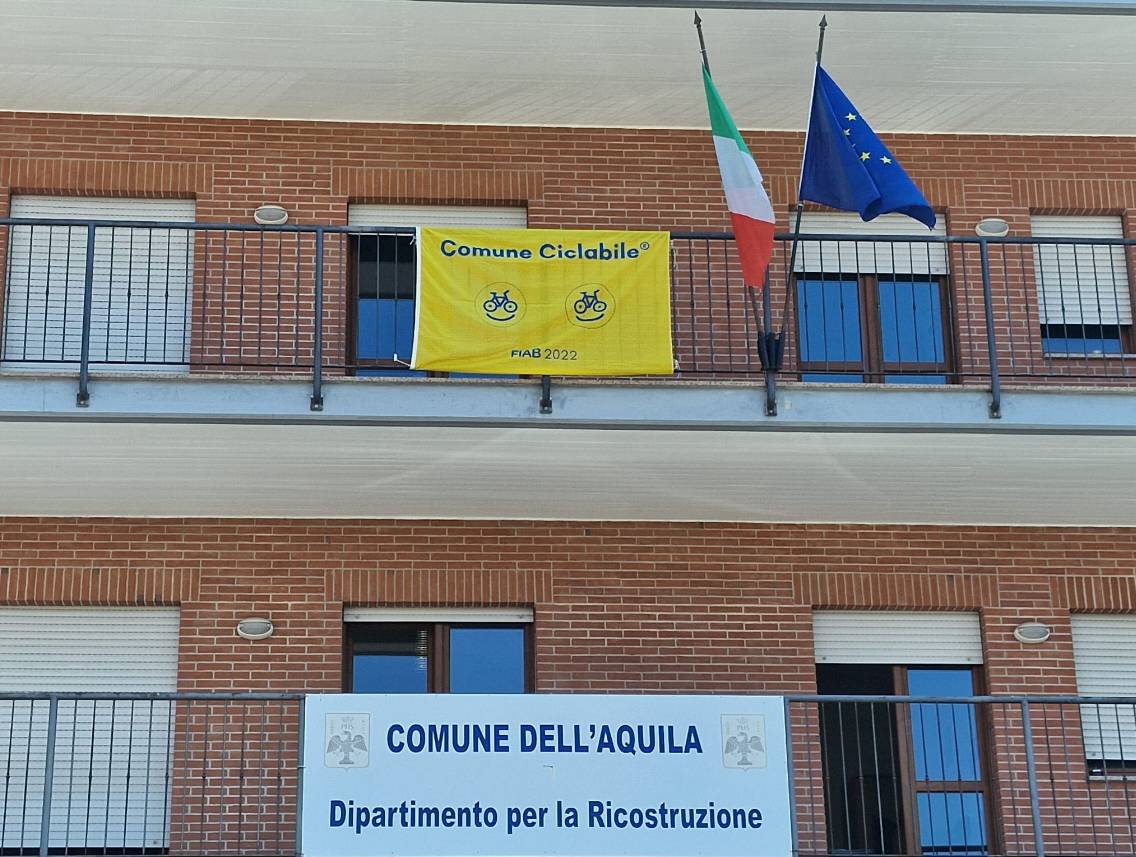 MOBILITA’, BANDIERA GIALLA: L’AQUILA TRA I “COMUNI CICLABILI”